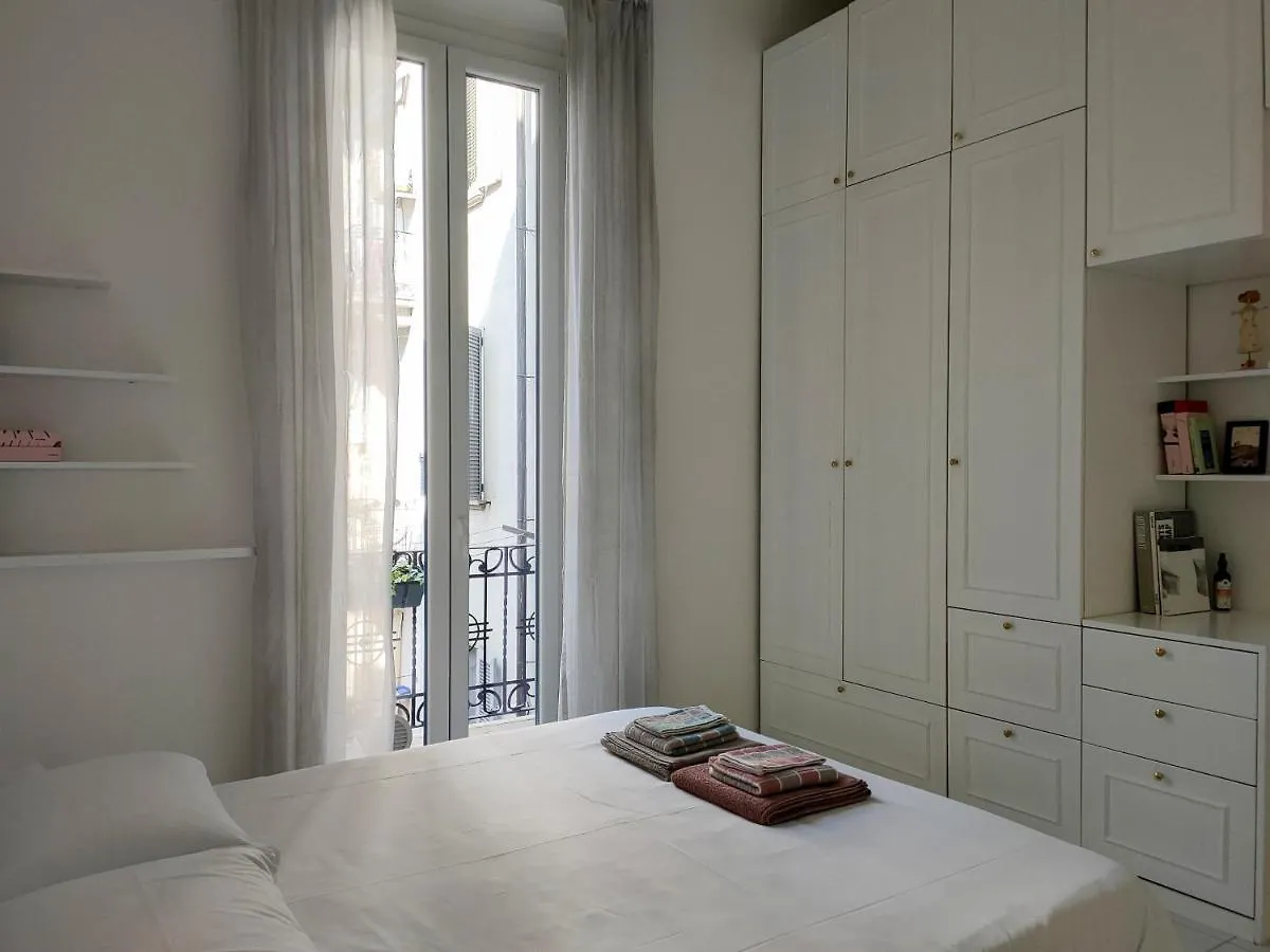Eustachi Interior Apartman Milánó
